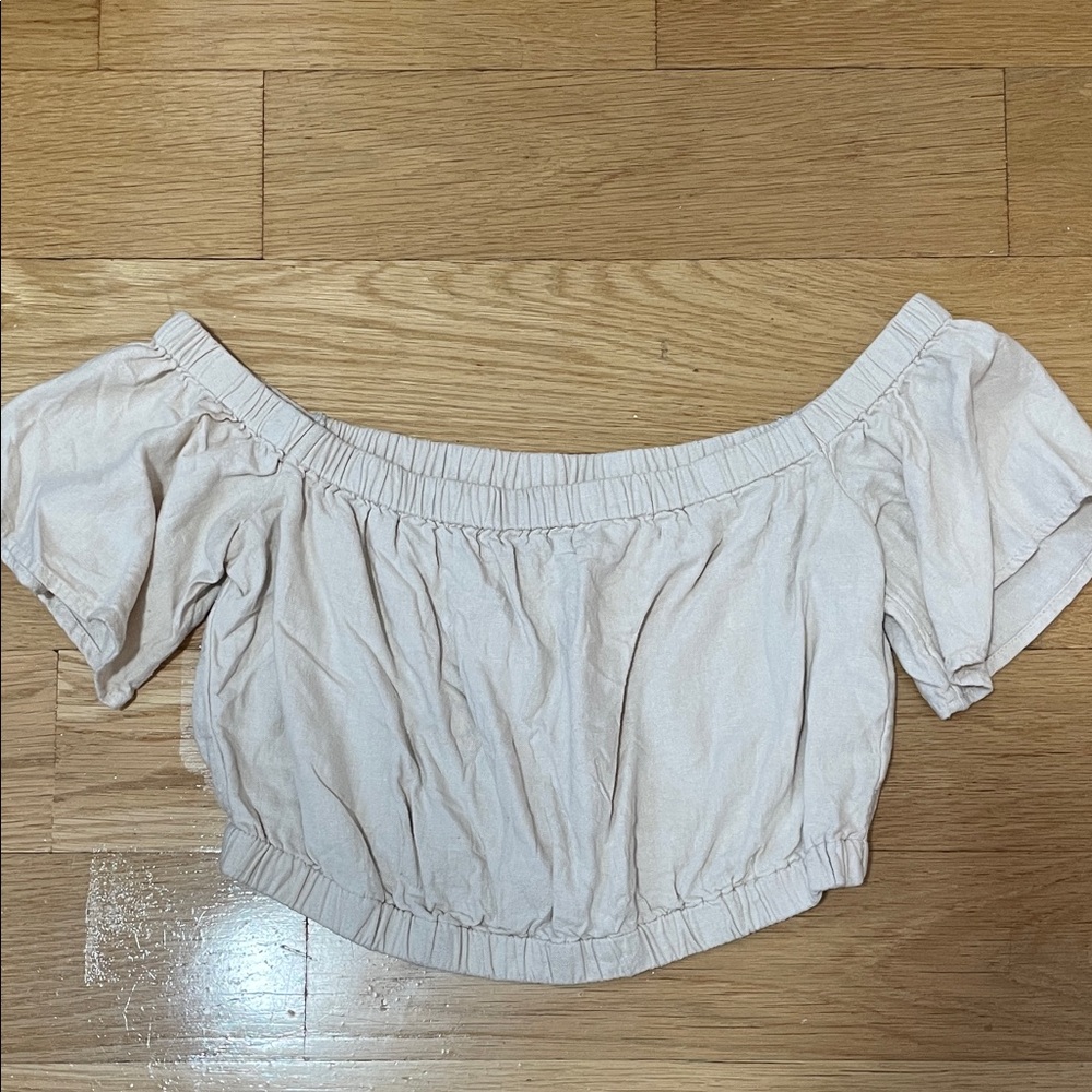 Abercrombie & Fitch Off-Shoulder Crop Top